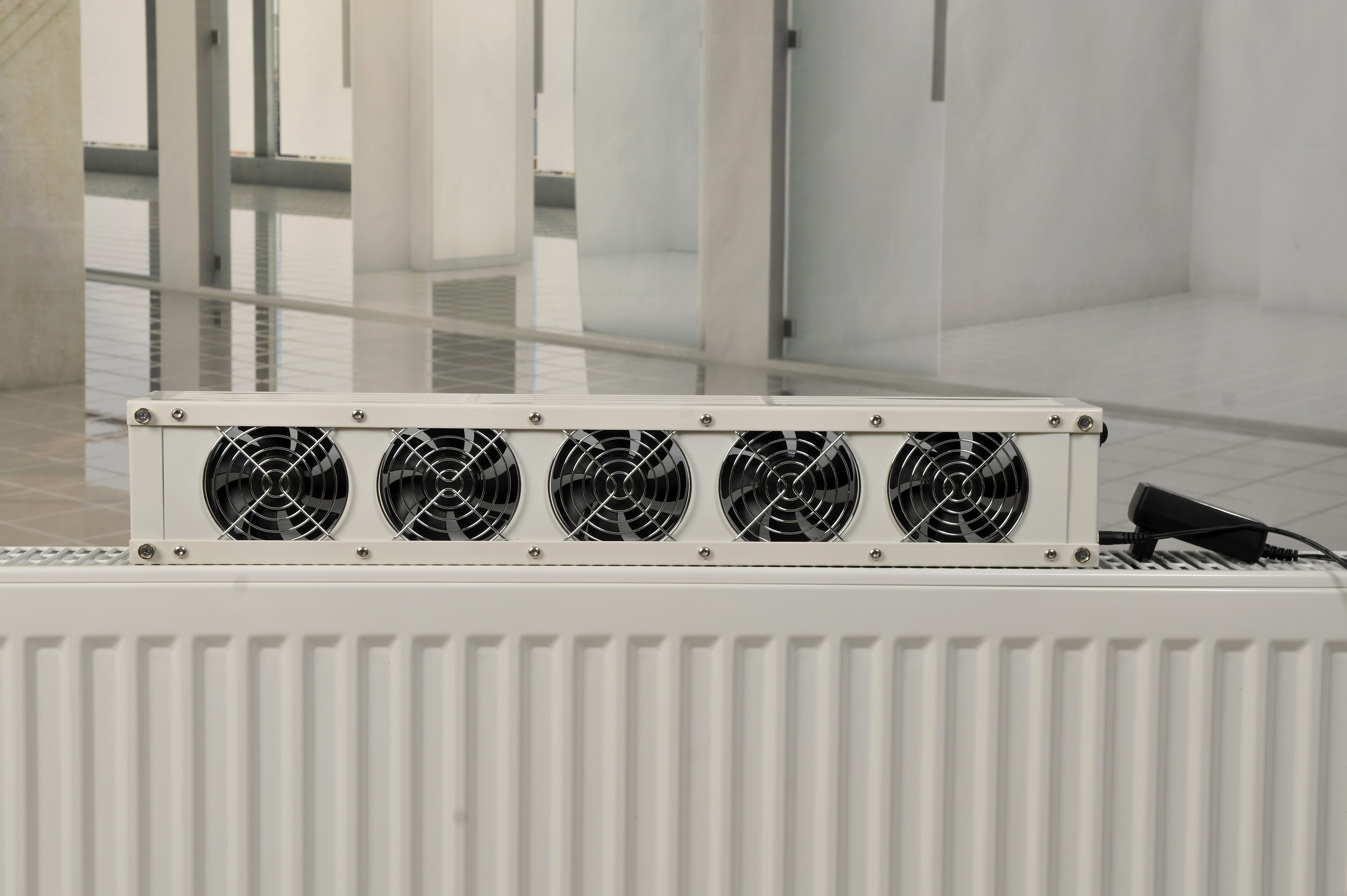 Lumair 50 Heizluftverstärker / Ventilator weiss Lumair 50 Heizluftverstärker / Ventilator weiss